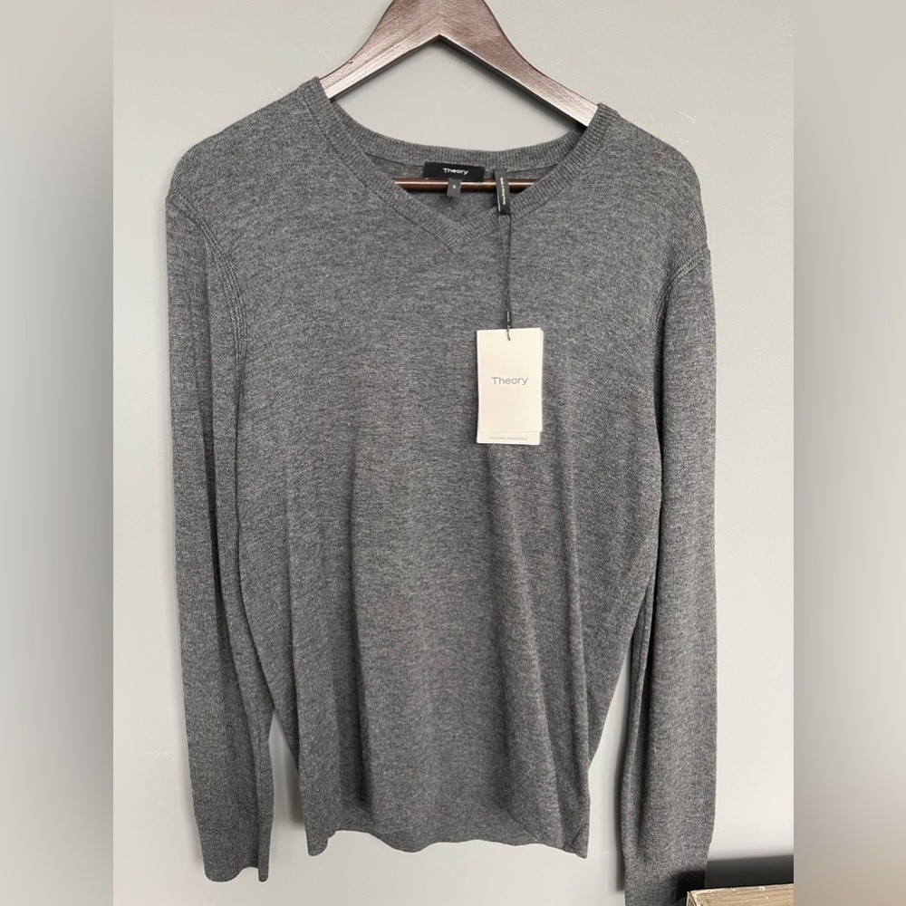 NWT Theory Men’s Sweater